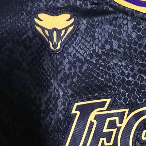 Kobe Bryant Jersey Custom - Picture 3 of 6